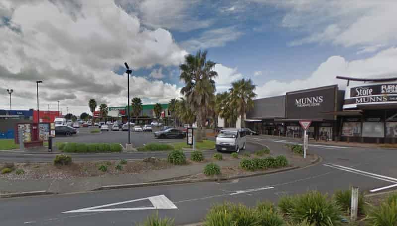 Unit P, 451 Ti Rakau Drive, Huntington Park