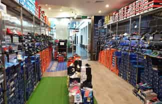 Affordable Retail Wall Street Mall - 140m2.