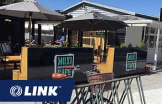 Surf, Sand, Ohope Beach Moxi Cafe