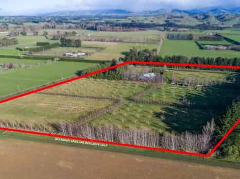 180 Paierau Road, Opaki