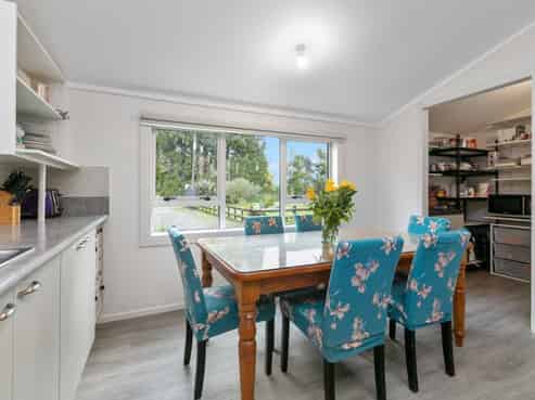 98 Glue Pot Road, Oropi