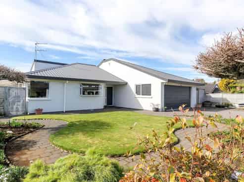 54 Karina Road, Merrilands