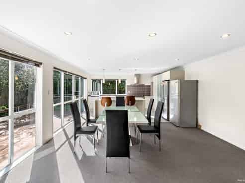 107 Laurel Oak Drive, Albany