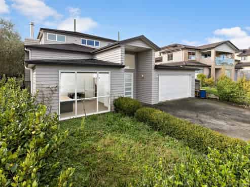 107 Laurel Oak Drive, Albany