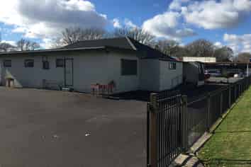 Stand Alone Office Premises with Lots of Parking