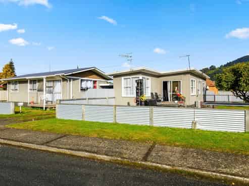 11 Isobel Street, Fairy Springs