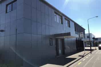 COMPETITIVE RENTAL - FANTASTIC PROFILE