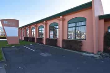 Modern Street Level Office For Lease