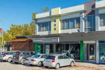 Desirable CBD Investment with rental upside