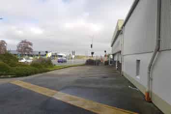 Chiller & Freezer Warehouse