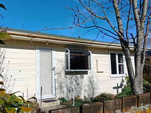 21A Wallace Street, Featherston