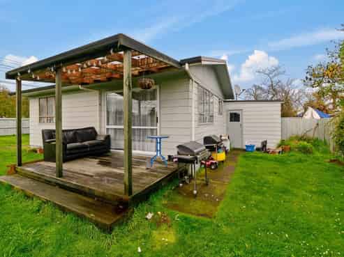 32A Vaughan Road, Ngapuna