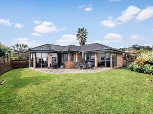 28 Earnslaw Crescent, Clover Park