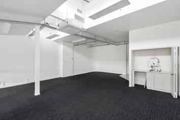 OFFICES WITH CITY VIEWS FOR SALE