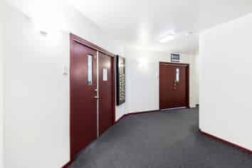 OFFICES WITH CITY VIEWS FOR SALE