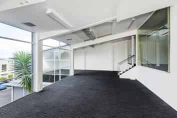 OFFICE WITH CITY VIEWS