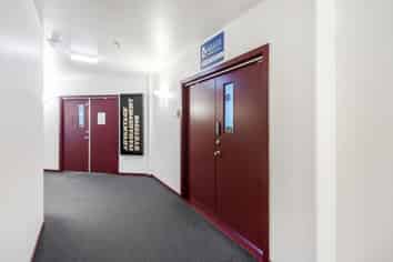 OFFICE WITH CITY VIEWS