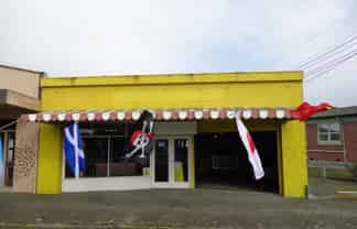 Vendor on the move check this price