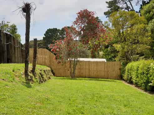 12A Crystal Avenue, Glendene