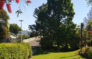 12A Crystal Avenue, Glendene