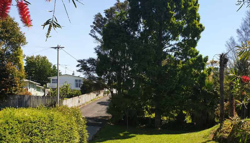 12A Crystal Avenue, Glendene