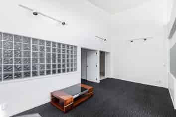 OFFICE WITH CITY VIEWS