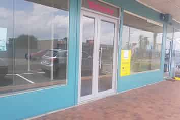 Shops available, Kihikihi