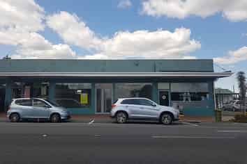 Shops available, Kihikihi