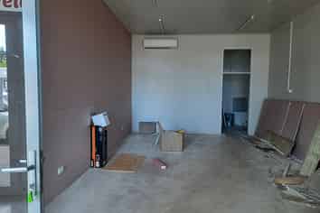 Shops available, Kihikihi