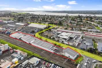 Brand new retail units for sale or lease