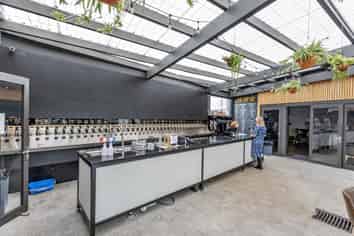 Brand new retail units for sale or lease