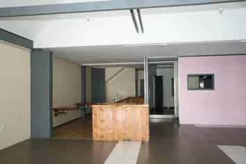 RETAIL OPPORTUNITY IN CENTRAL HELENSVILLE