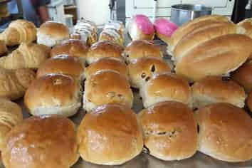 PROFITABLE BAKERY&LUNCHBAR- GREAT LOCATION