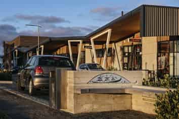 Last Retail Space - The Landing Wigram