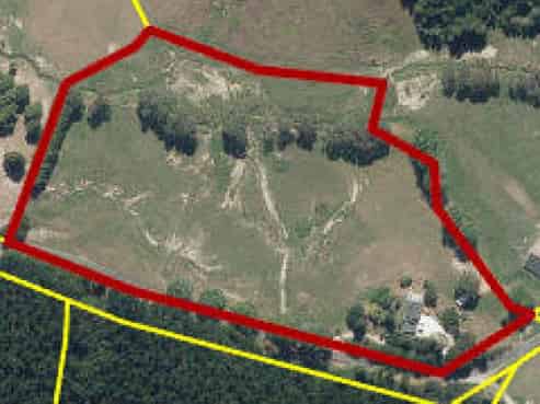 455 Longacre Road, Okoia