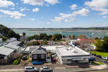 STRATEGIC CBD CORNER SITE - LONG LEASE OR DEVELOP