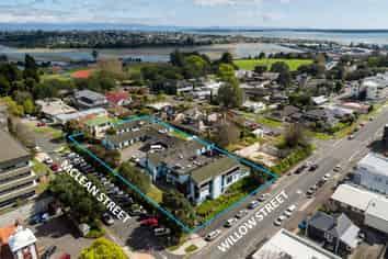 STRATEGIC CBD CORNER SITE - LONG LEASE OR DEVELOP