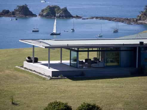 60 Sandford Way, Rakino Island