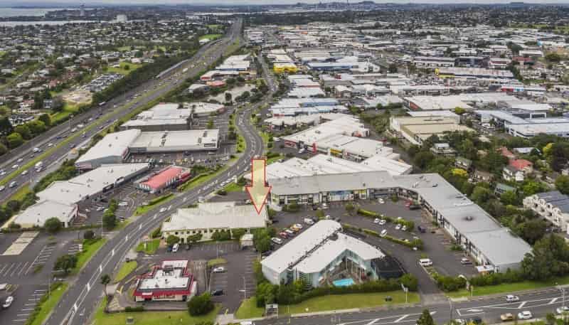 QQ/20A Link Drive, Wairau Park