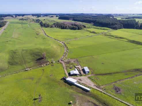 76 Brandon Hall Road, Bulls