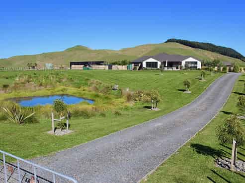 38 Mountain View Drive, Manakau