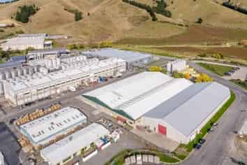 Bulk storage, warehousing or freight distribution