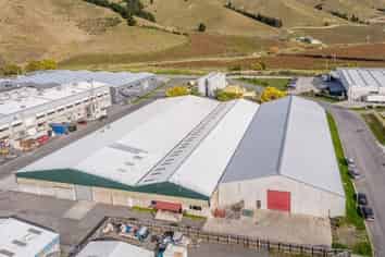 Bulk storage, warehousing or freight distribution