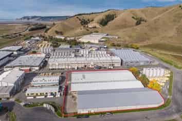 Bulk storage, warehousing or freight distribution