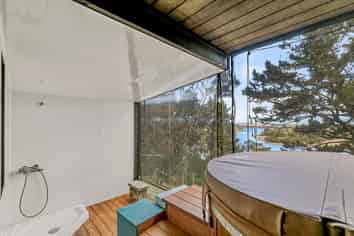 19 Buckleys Track, Paremoremo