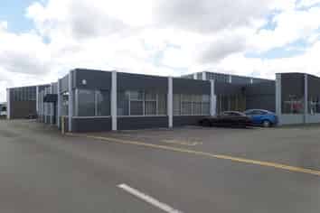 Trade Retail or Large Office Space