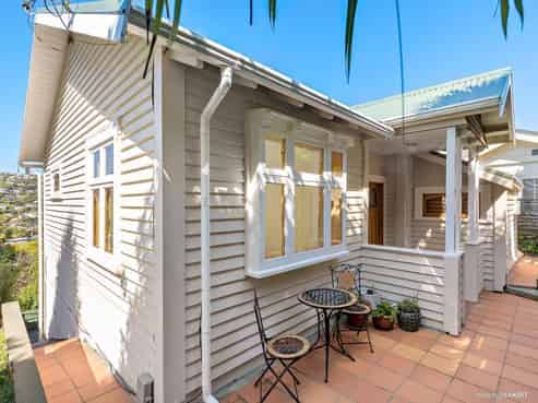 63 Rhine Street, Island Bay