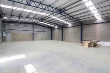 BRAND NEW INDUSTRIAL BUILDING FOR LEASE