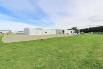 BRAND NEW INDUSTRIAL BUILDING FOR LEASE