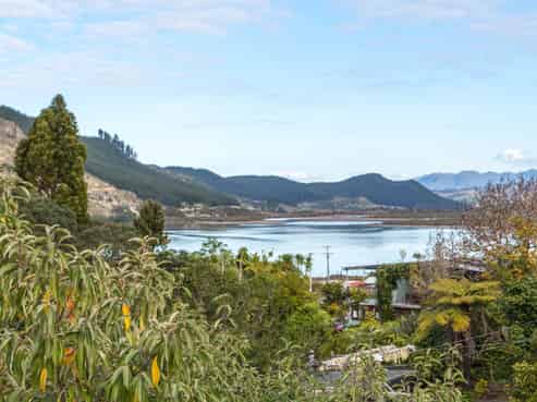 311 Opoutere Road, Opoutere